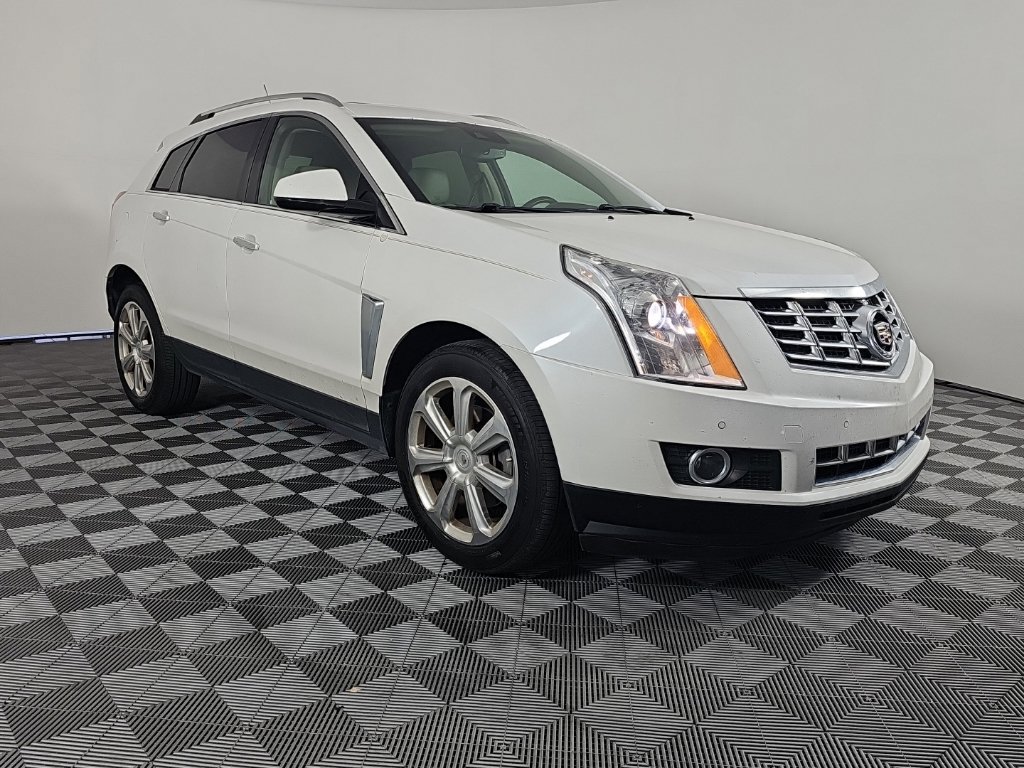 Used 2016 Cadillac SRX Premium w/ Trailering Package FWD image 3