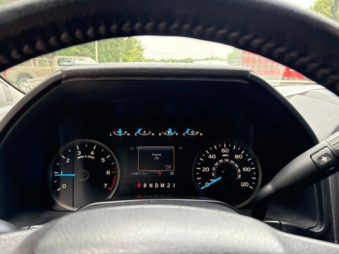 Used 2015 Ford F150 XLT w/ Equipment Group 302A Luxury AWD/4WD image 24