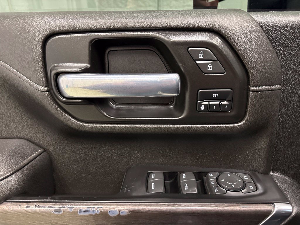 Used 2021 Chevrolet Silverado 2500 LTZ AWD/4WD image 15