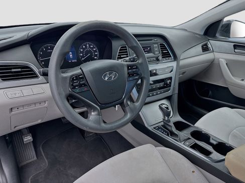 Used 2017 Hyundai Sonata SE FWD image 7