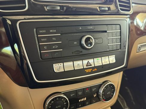 Used 2019 Mercedes-Benz GLS 450 4MATIC image 42