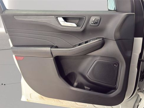 Used 2023 Ford Escape SE w/ PHEV Premium Package FWD image 22