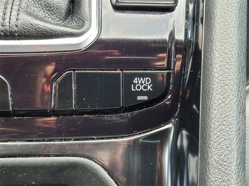 Used 2024 Jeep Compass Limited image 23