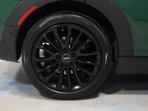 Certified 2023 MINI Cooper Clubman S w/ Signature Upholstery Package image 33