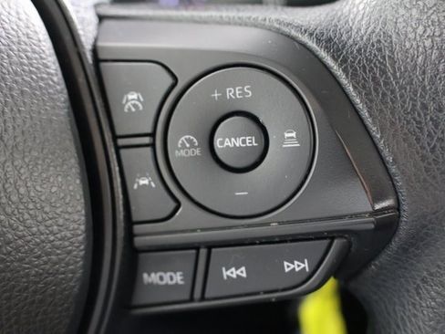 Used 2024 Toyota Corolla LE image 12