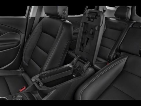 Used 2022 GMC Terrain AT4 w/ Infotainment Package II image 11