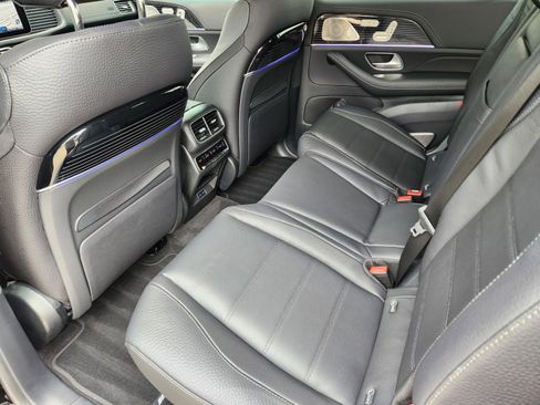 Used 2024 Mercedes-Benz GLS 580 4MATIC image 26