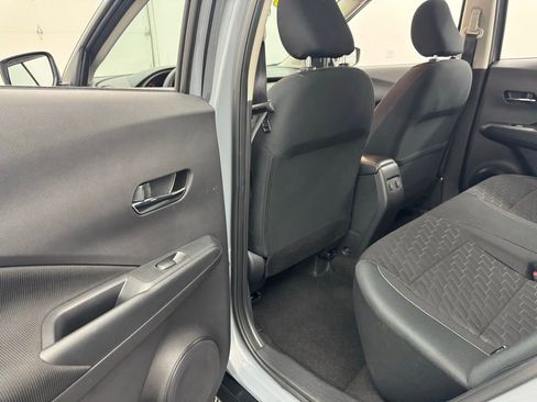 Used 2024 Nissan Kicks SV image 33