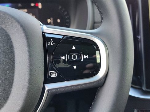 New 2026 Volvo XC90 B6 Plus image 16