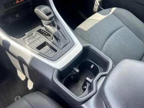 Used 2024 Toyota RAV4 XLE FWD image 28