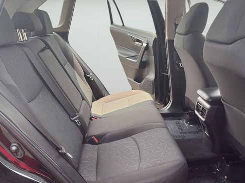 Used 2024 Toyota RAV4 XLE FWD image 15