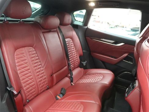 Used 2021 Maserati Levante GranSport image 19
