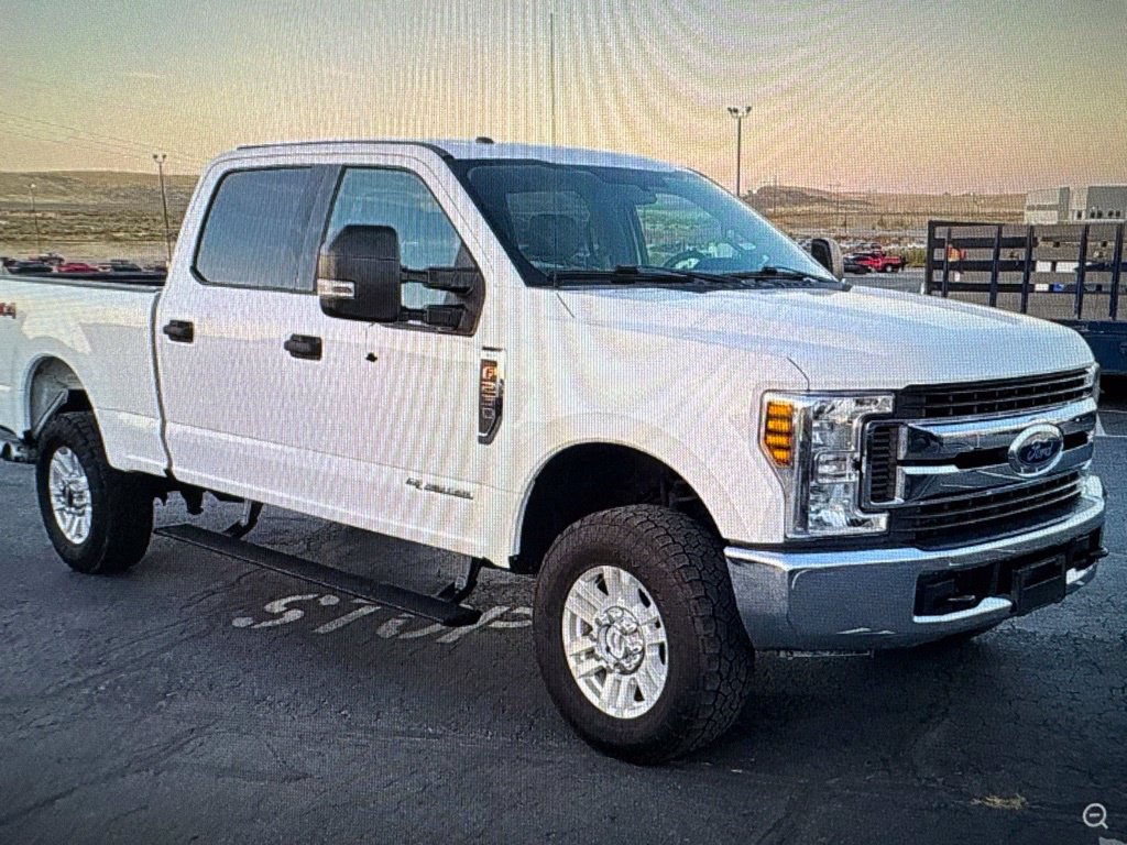Used 2018 Ford F250 XLT AWD/4WD image 4