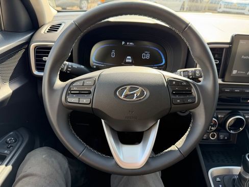 Certified 2026 Hyundai Venue SEL FWD image 24