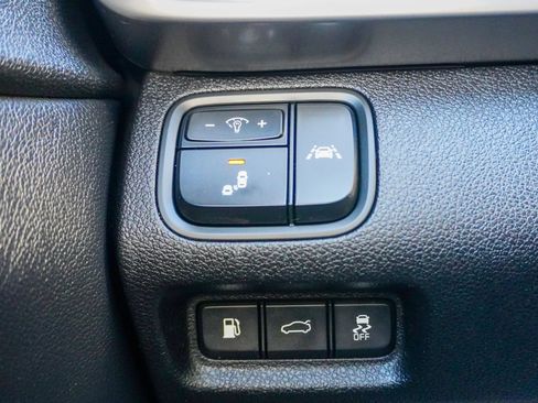 Used 2019 Kia Optima LX image 37