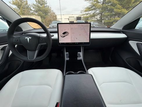 Used 2020 Tesla Model 3 Long Range image 2