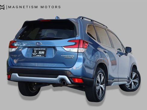 Used 2019 Subaru Forester Touring AWD/4WD image 9