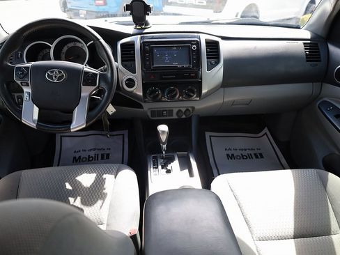 Used 2015 Toyota Tacoma 4x4 Double Cab image 19