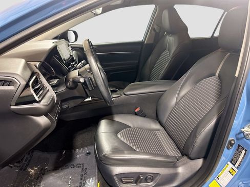 Used 2024 Toyota Camry SE FWD image 17