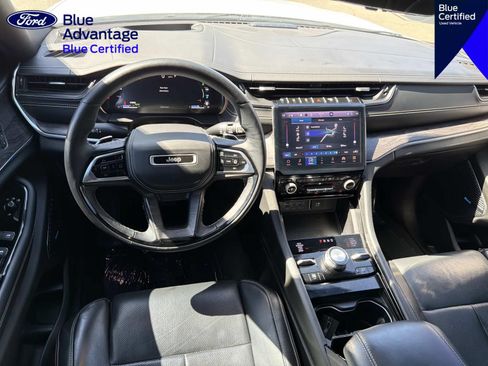 Used 2022 Jeep Grand Cherokee Overland w/ Advanced Protech Group III AWD/4WD image 10