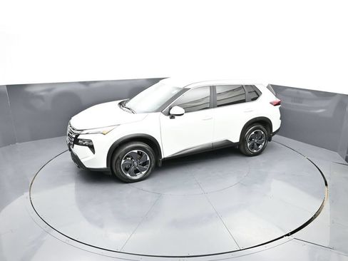 Used 2026 Nissan Rogue SV AWD/4WD image 37
