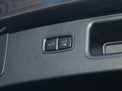 New 2026 Porsche Macan Turbo image 13