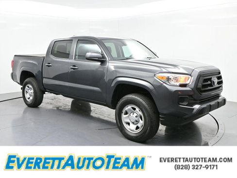 Used 2023 Toyota Tacoma SR AWD/4WD image 1