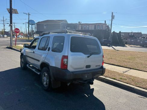 Used 2001 Nissan Xterra XE image 11