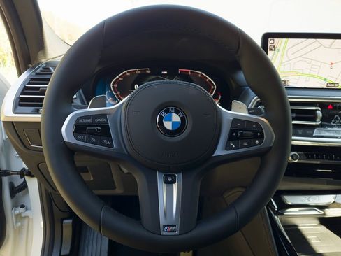 New 2025 BMW X4 xDrive30i w/ Premium Package image 11