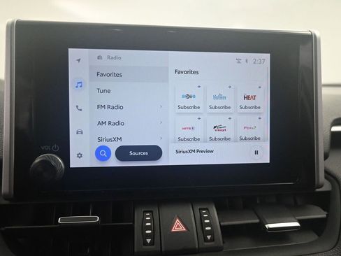 Used 2023 Toyota RAV4 XLE Premium image 39