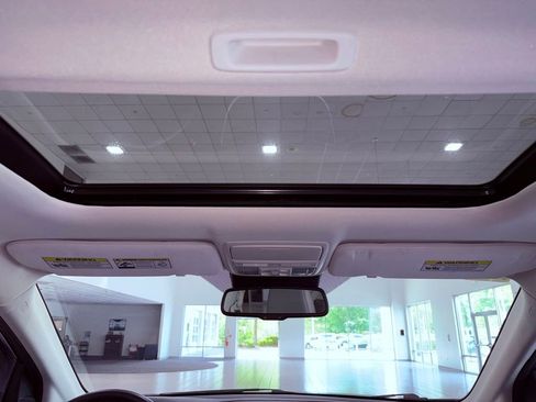 Used 2016 Honda CR-V Touring image 7