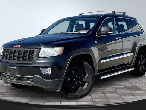 Used 2012 Jeep Grand Cherokee Overland Summit AWD/4WD image 12
