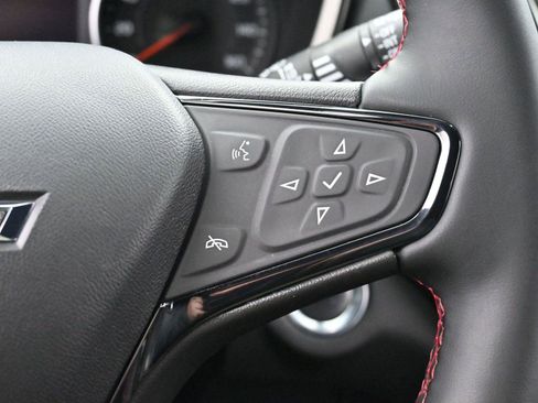 Used 2023 Chevrolet Equinox RS image 19