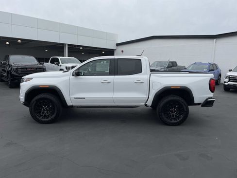 New 2026 GMC Canyon Elevation image 8