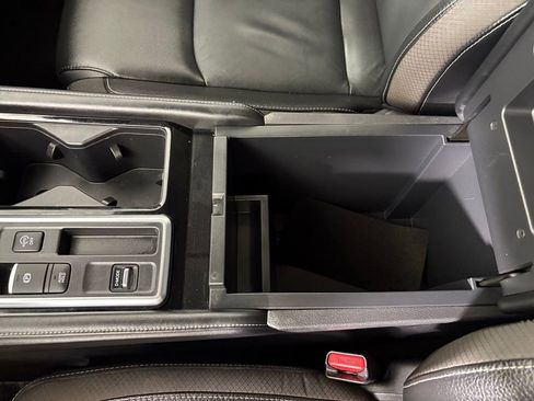 Used 2023 Nissan Pathfinder SL image 30