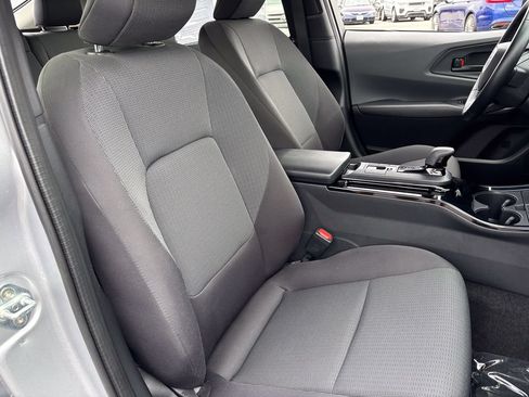 Used 2025 Toyota Prius LE AWD/4WD image 34