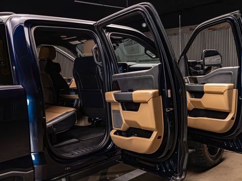 Used 2023 Ford F250 Lariat w/ Lariat Ultimate Package image 29