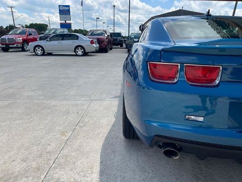 Used 2010 Chevrolet Camaro SS w/ RS Package RWD image 13