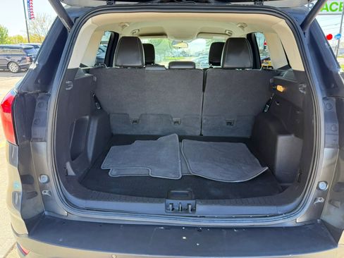 Used 2019 Ford Escape SEL AWD/4WD image 14