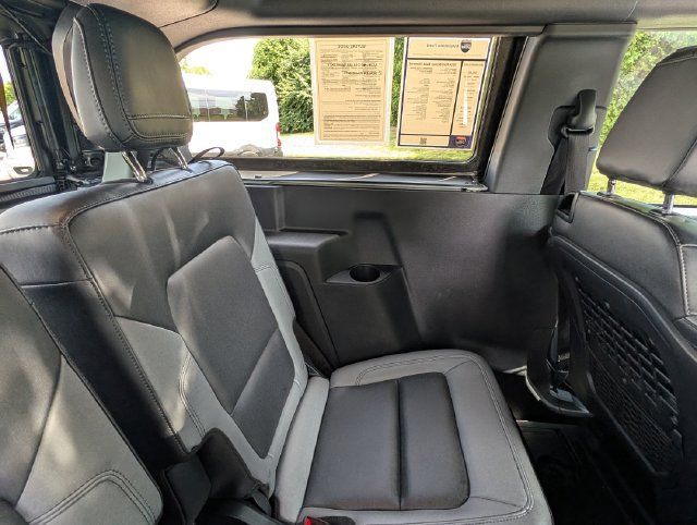 Used 2024 Ford Bronco Black Diamond AWD/4WD image 31