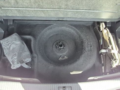 Used 2023 Volkswagen Atlas SEL AWD/4WD image 42