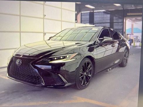 Used 2024 Lexus ES 300h F Sport w/ Accessory Package (Z1) FWD image 2