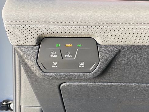 New 2026 Volkswagen Atlas Peak Edition AWD/4WD image 28