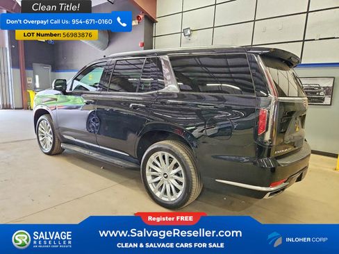 Used 2023 Cadillac Escalade Luxury AWD/4WD image 3