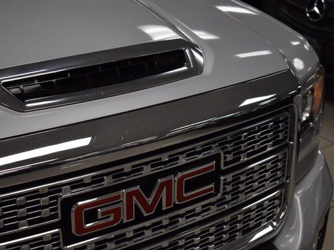Used 2019 GMC Sierra 2500 Denali w/ Duramax Plus Package image 7