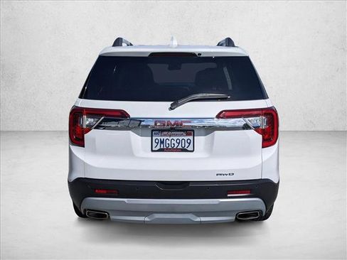 Used 2023 GMC Acadia SLT AWD/4WD image 7