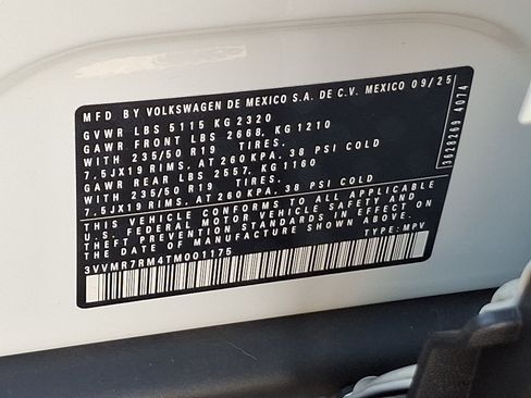 Certified 2026 Volkswagen Tiguan SE AWD/4WD image 25