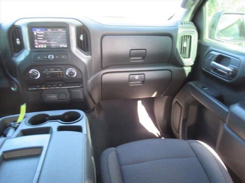 Used 2022 Chevrolet Silverado 1500 Custom image 13