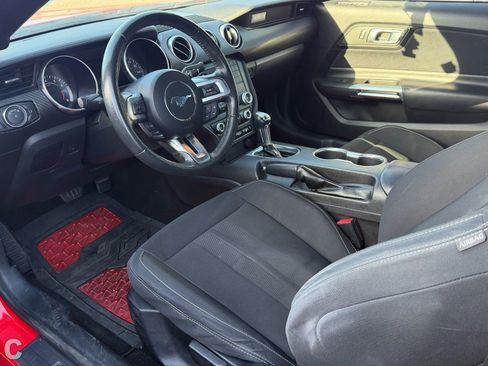 Used 2019 Ford Mustang Coupe RWD image 7