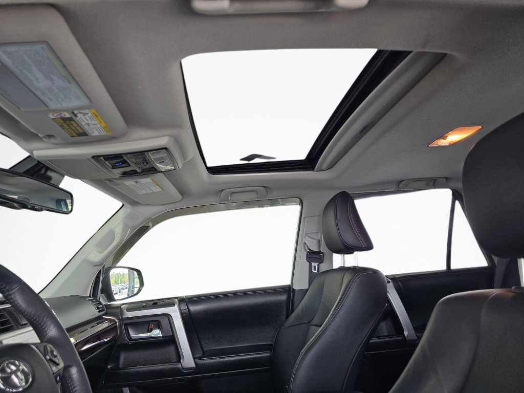 Used 2021 Toyota 4Runner Limited AWD/4WD image 20